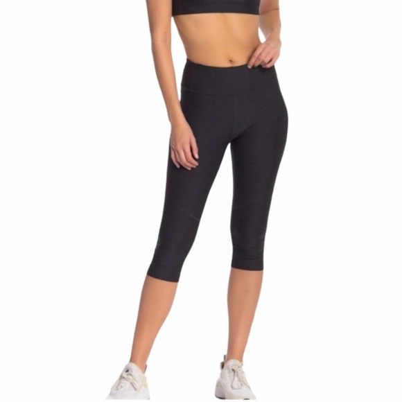 Outdoor Voices Knee Capri Crop Leggings - Picture 1 of 8